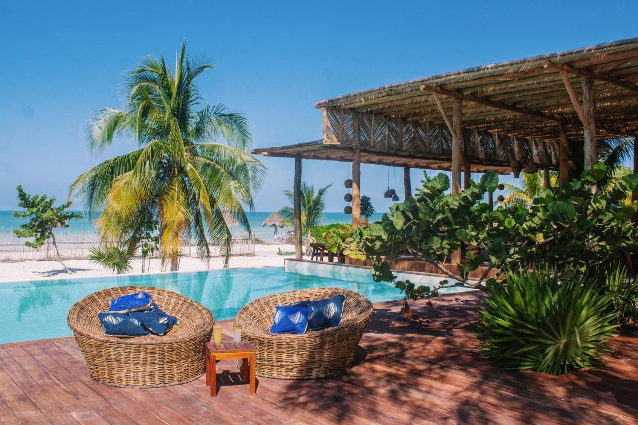 My Blue Hotel Holbox Exterior foto The resort's pool